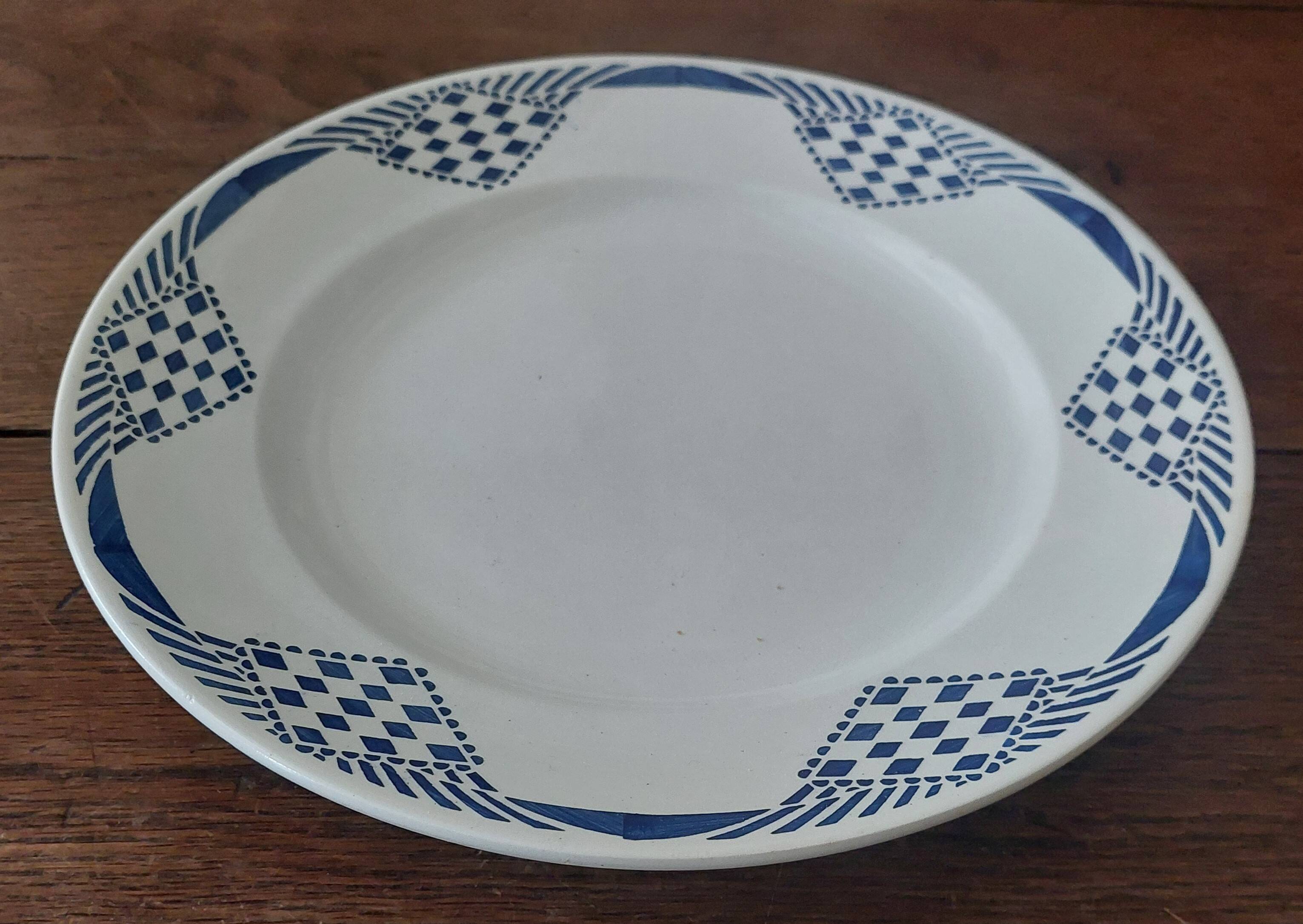 Round serving dish Moulin des loups Pantin iron earth decor