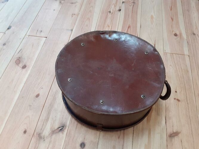 Leather hat box