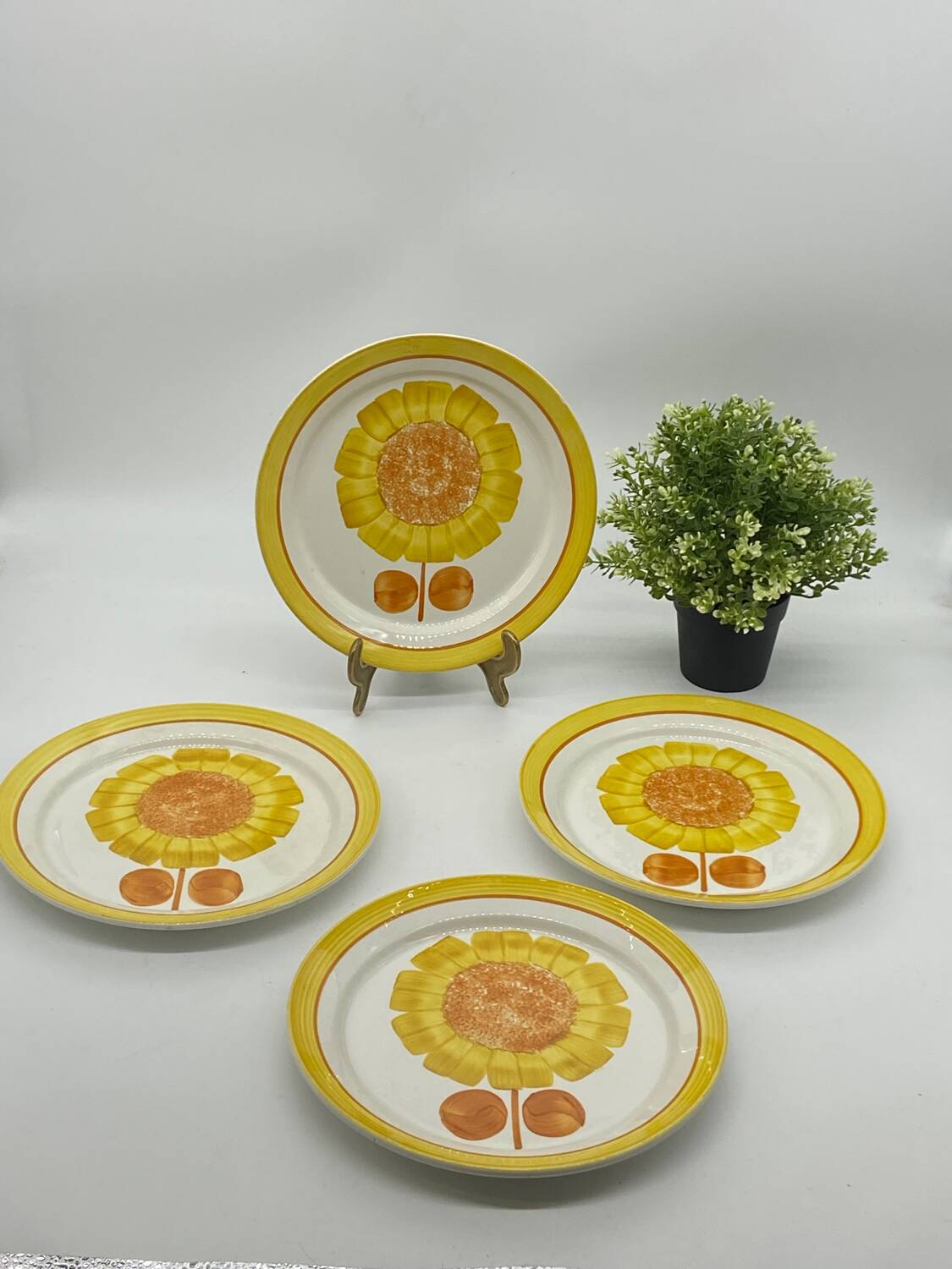 Série d’assiettes plates Alice Digoin Sarreguemines vintage, fleurs, tournesol 🌻