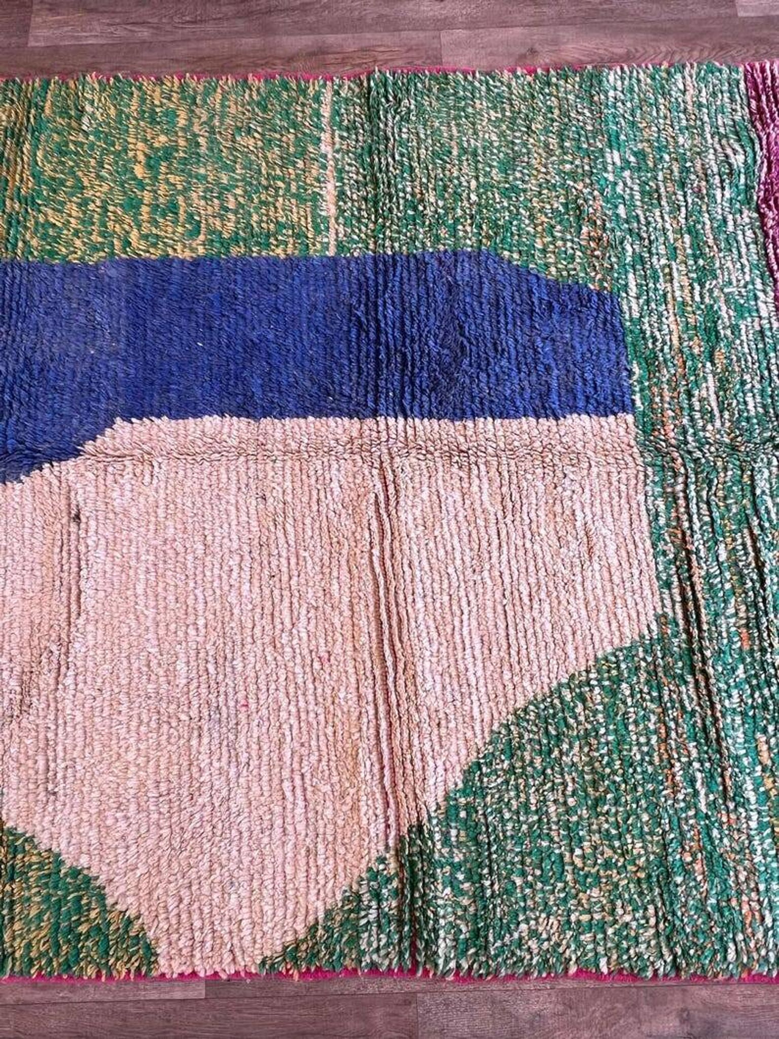 Moroccan Berber rug 250cm x 150cm