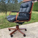 Scandinavian office chair