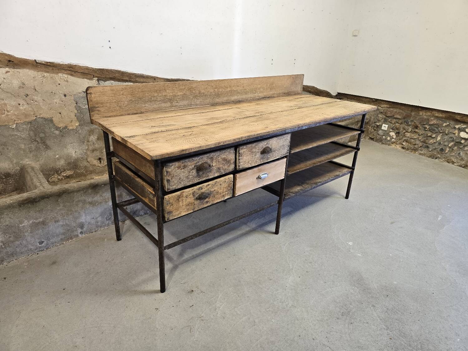 Baker's table circa 1940