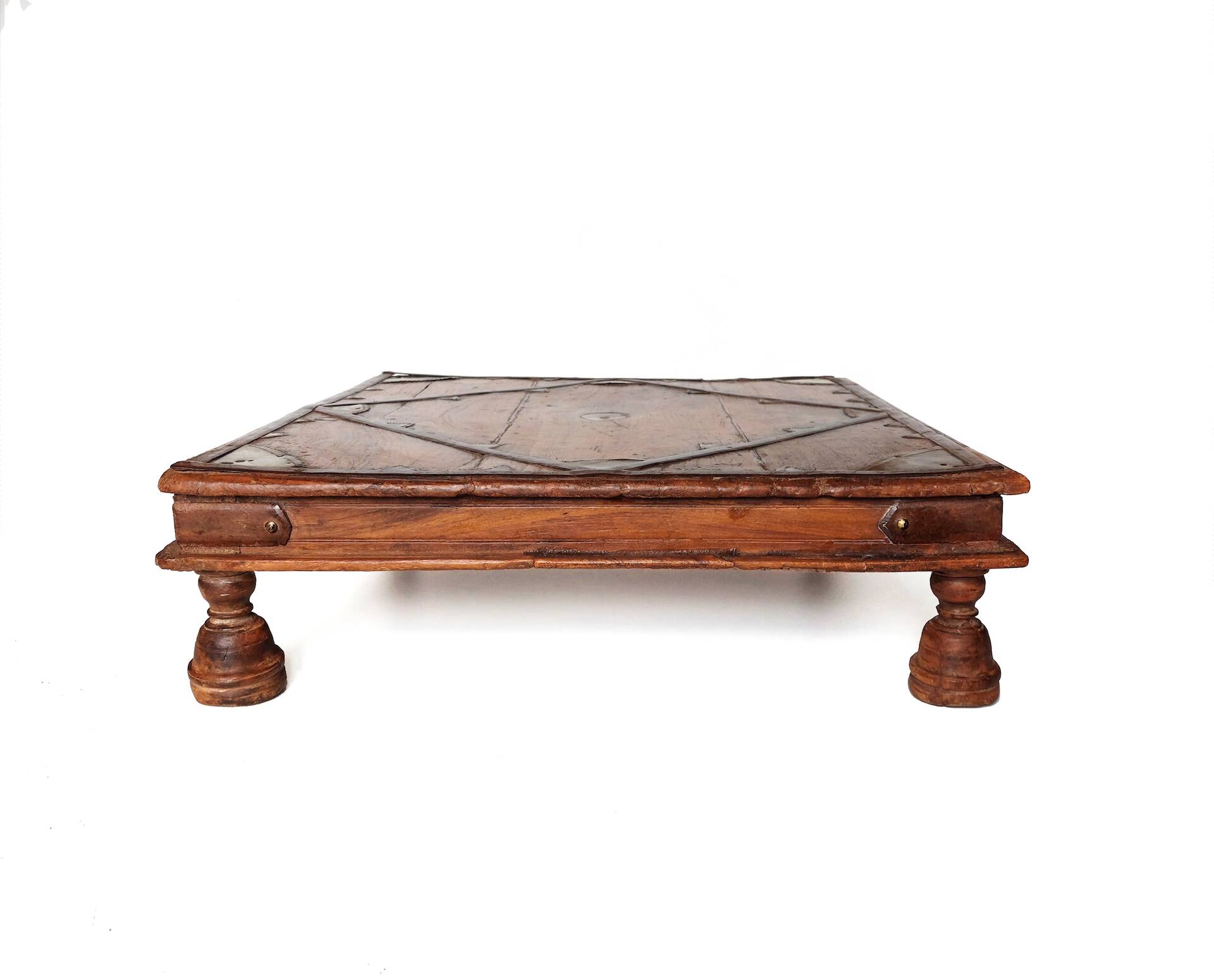 Ancient Indian ritual table of the Bajot type, wood and brass – Rajasthan