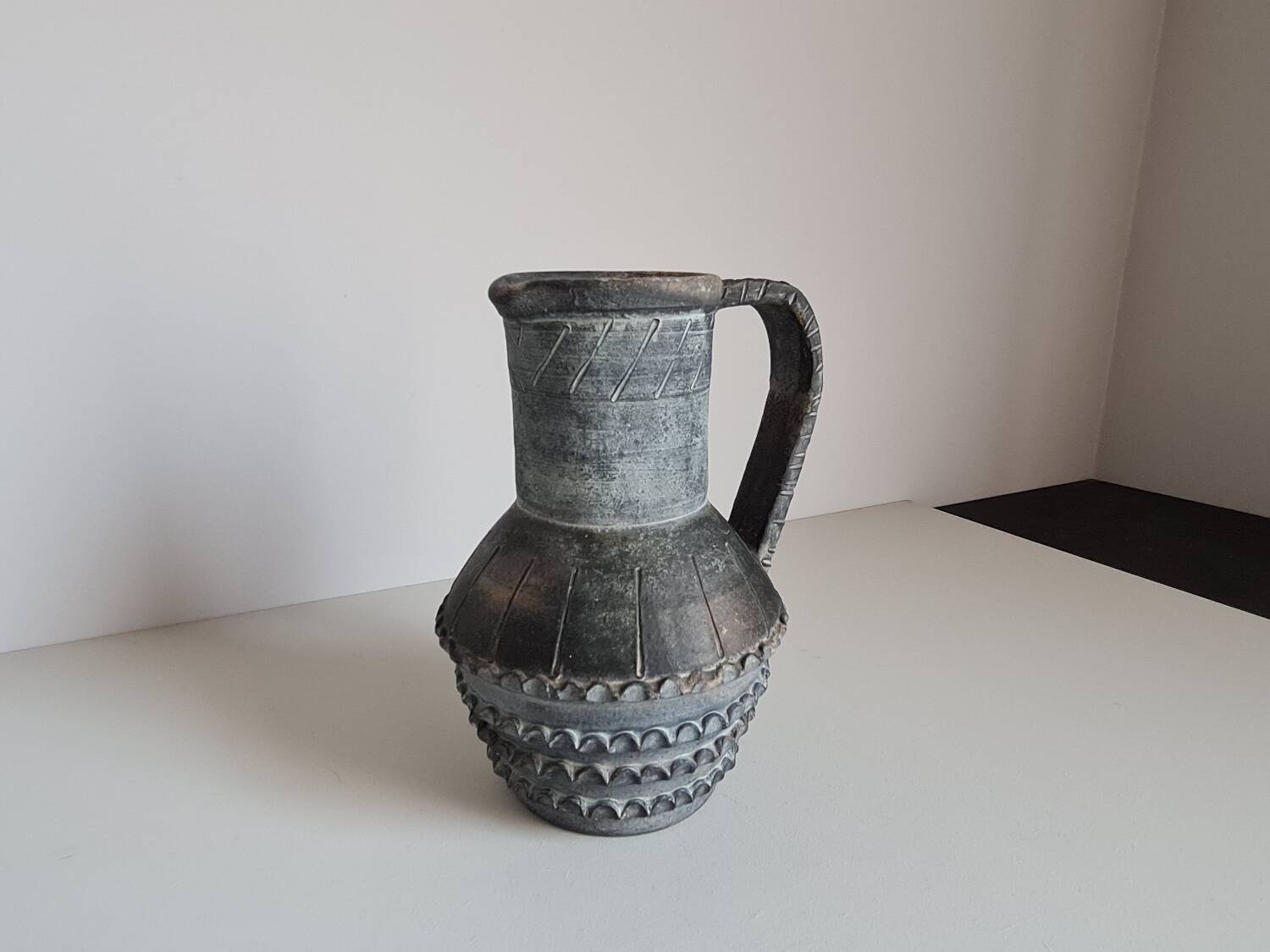 Terracotta vase by Spanish artist Joaquim Almeda Ferre / 1970 / ceramic / vintage / Mid-Century / 20th century