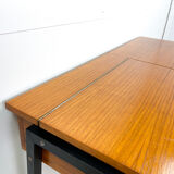 Retro minimalistic desk