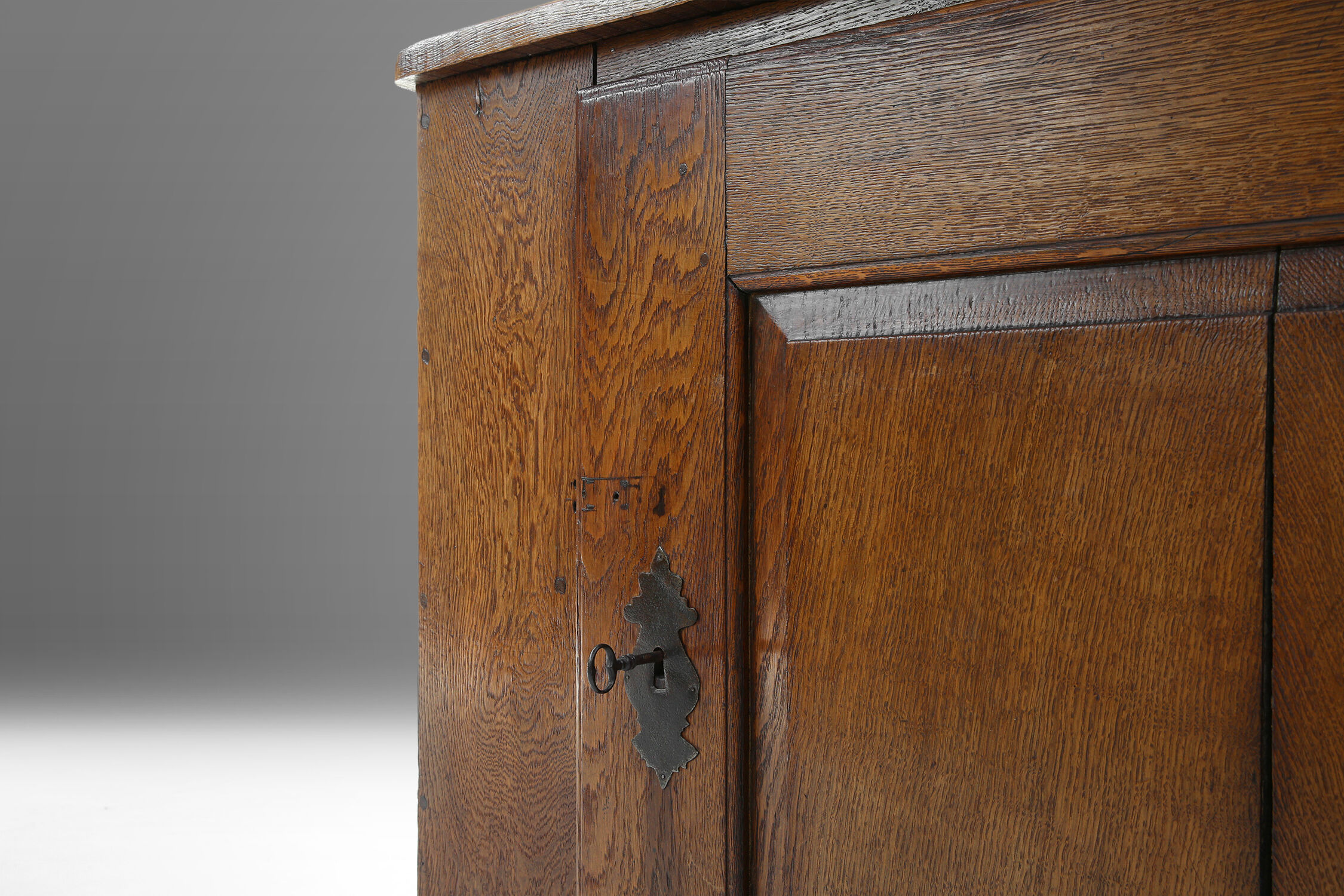 18th century cabinet