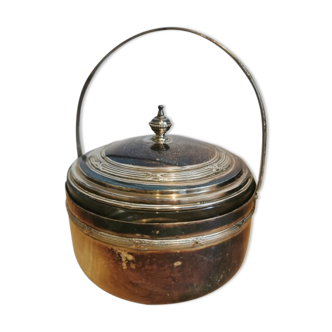 Coupe en métal argenté