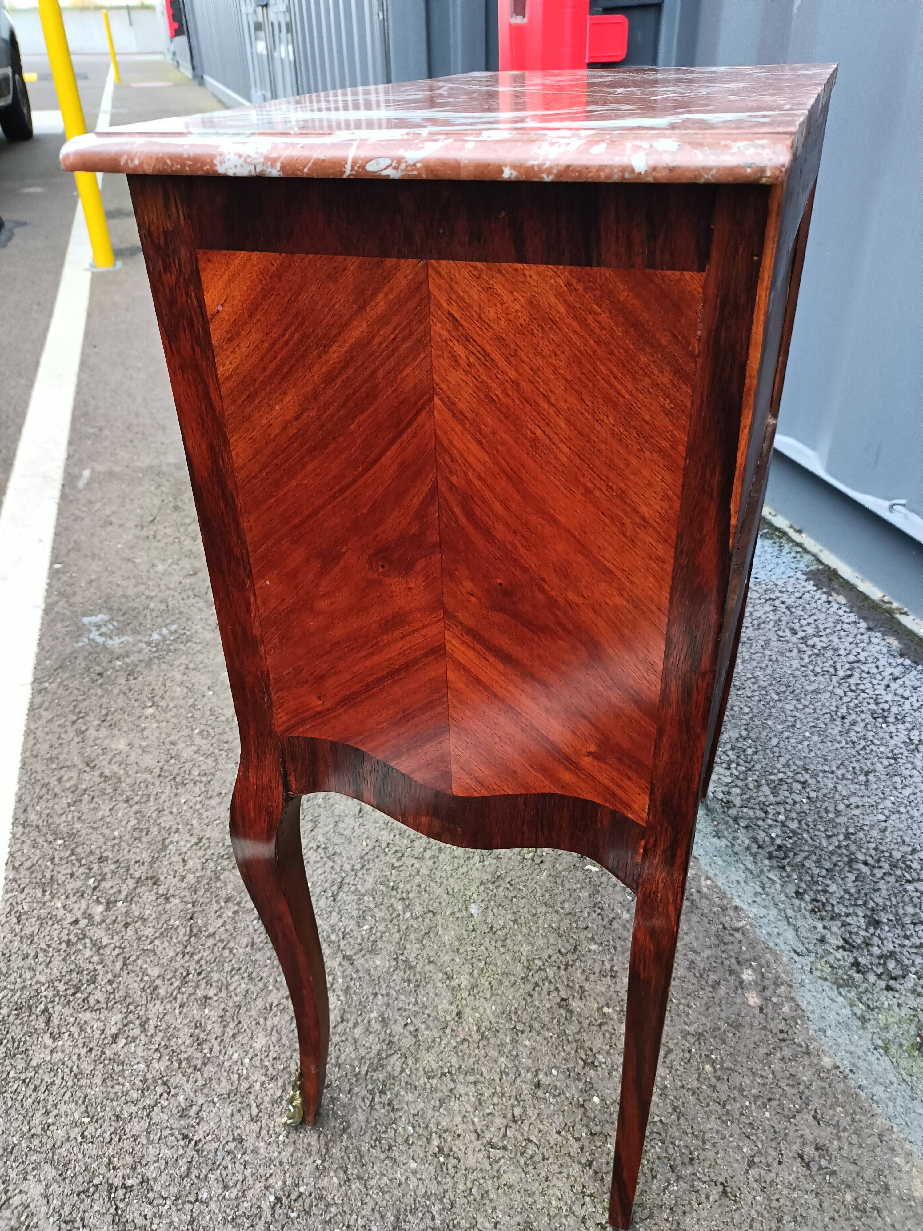 Commode ancienne marqueterie