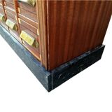 Grand cabinet d’apothicaire Art Déco en acajou et marbre, 1909