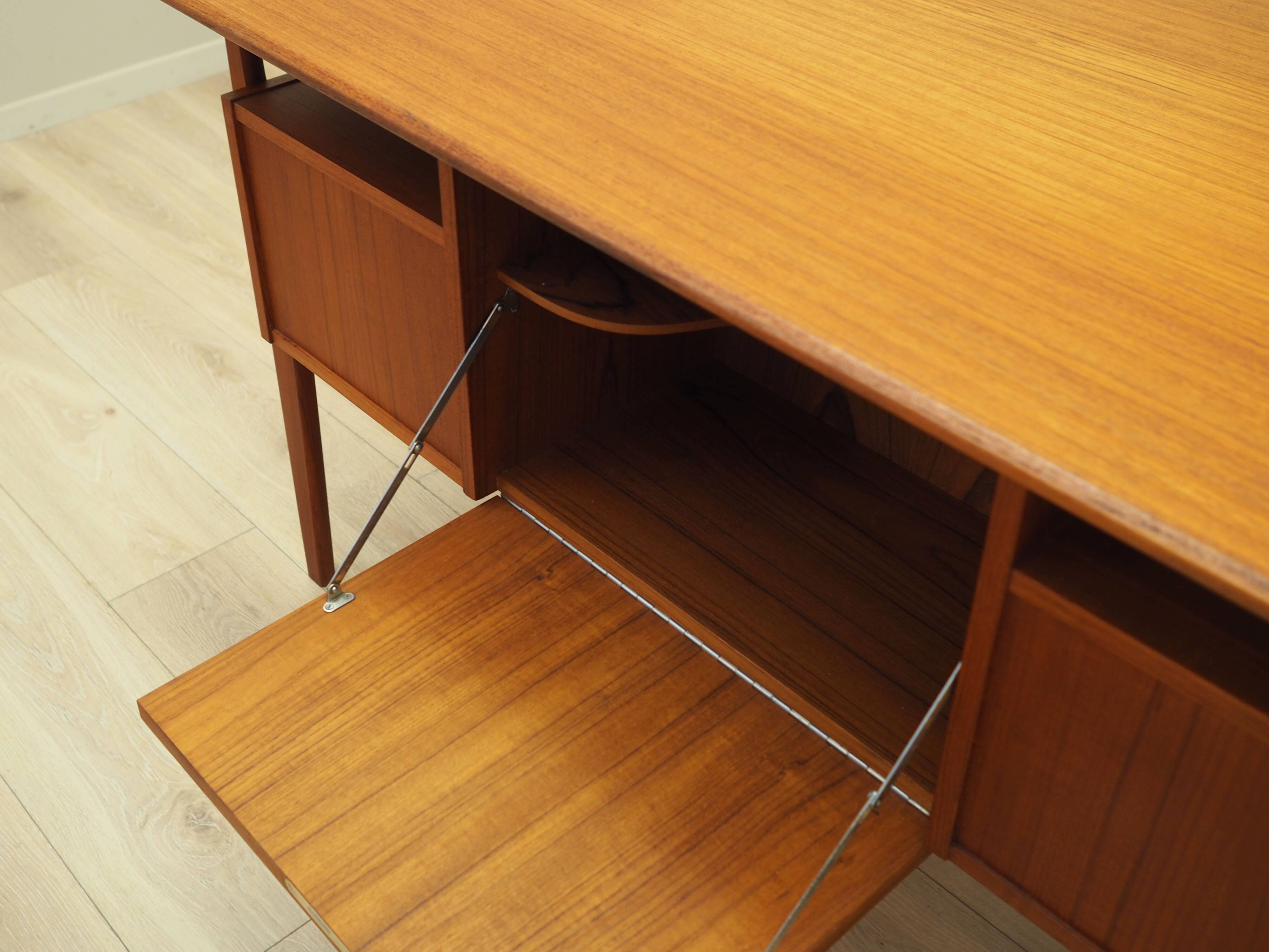 Teak desk, Danish design, 1970s, designer: Gunnar Nielsen, manufacturer: Tibergaard