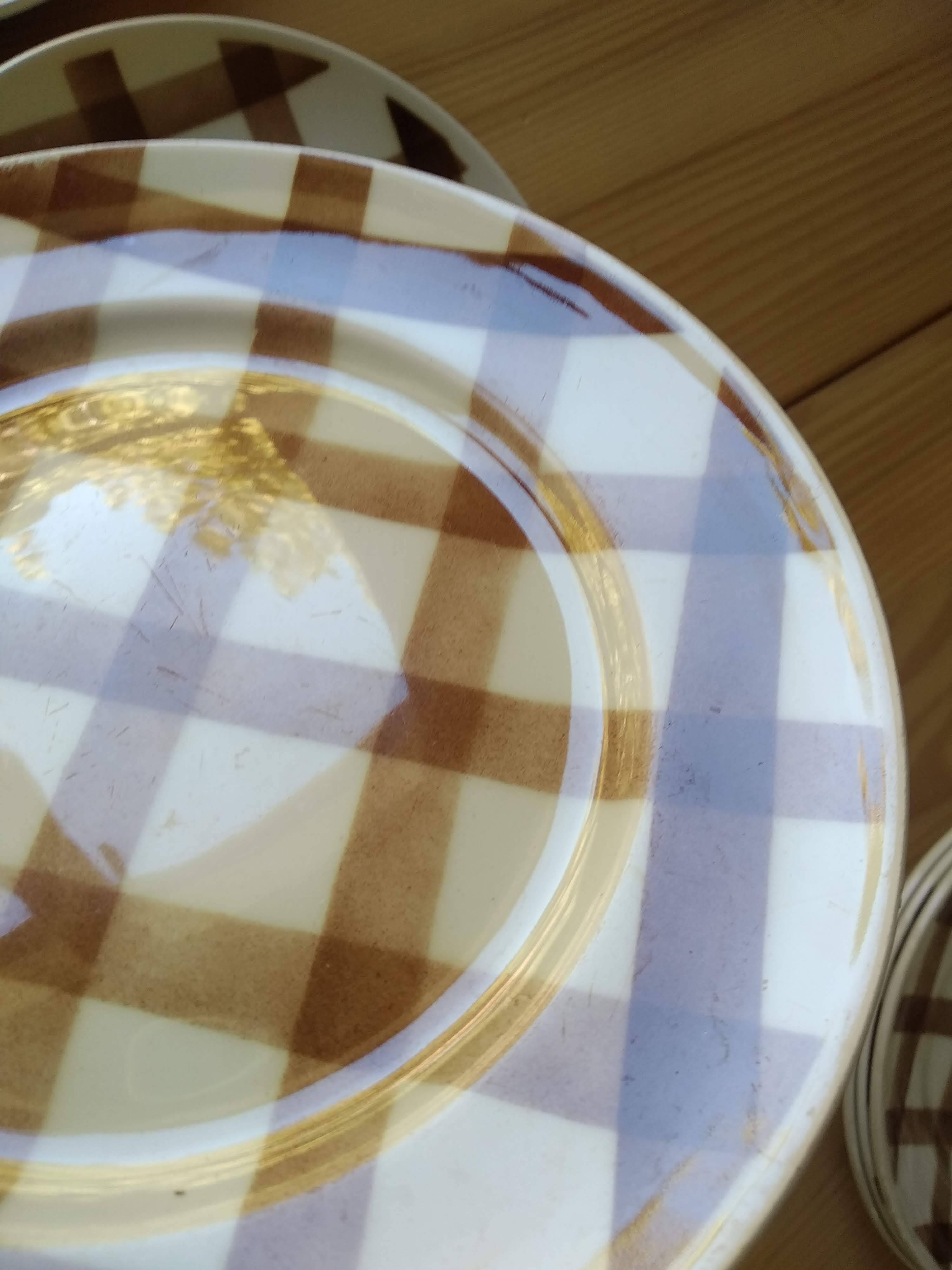 6 vintage Scottish Moulin des Loups dessert plates