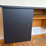 Adult desk with compass feet