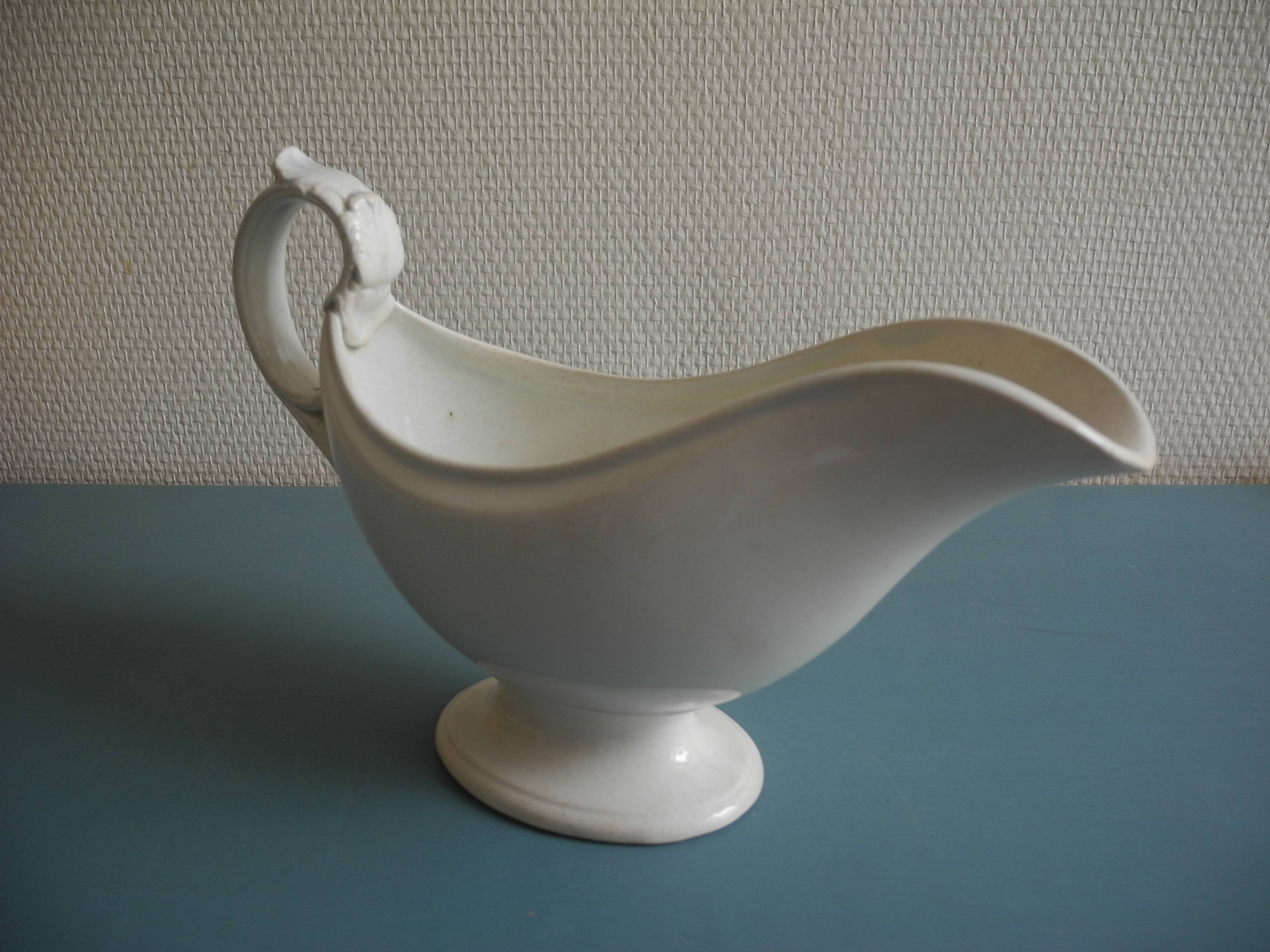 Old earthenware sauceboat Creil-Montereau 19th century