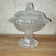 Bonbonnière sur pied en verre moulé – Décor texturé vintage