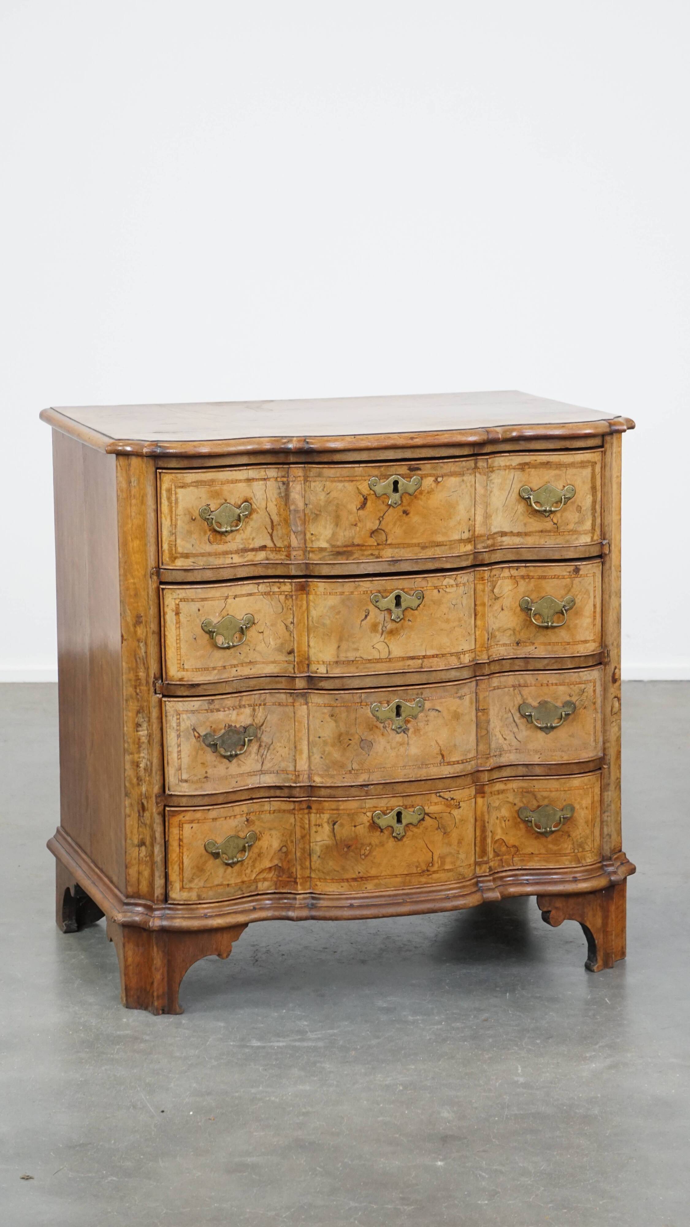 Baroque organ-bent walnut antique chest of drawers from the 18th century