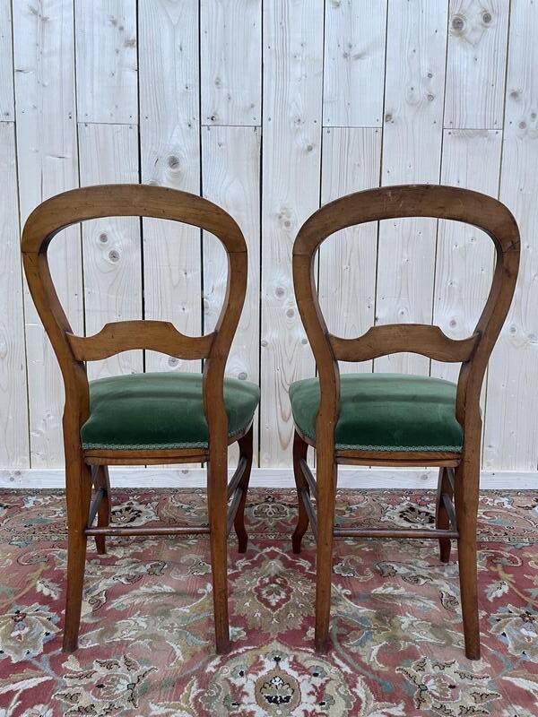 Paire de chaises époque Louis Phillipe en velours vert