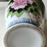 Chinese polychrome porcelain base. Peacock/birds of paradise designs. Corolla-shaped collar with ribbon. 30 x 15 cm