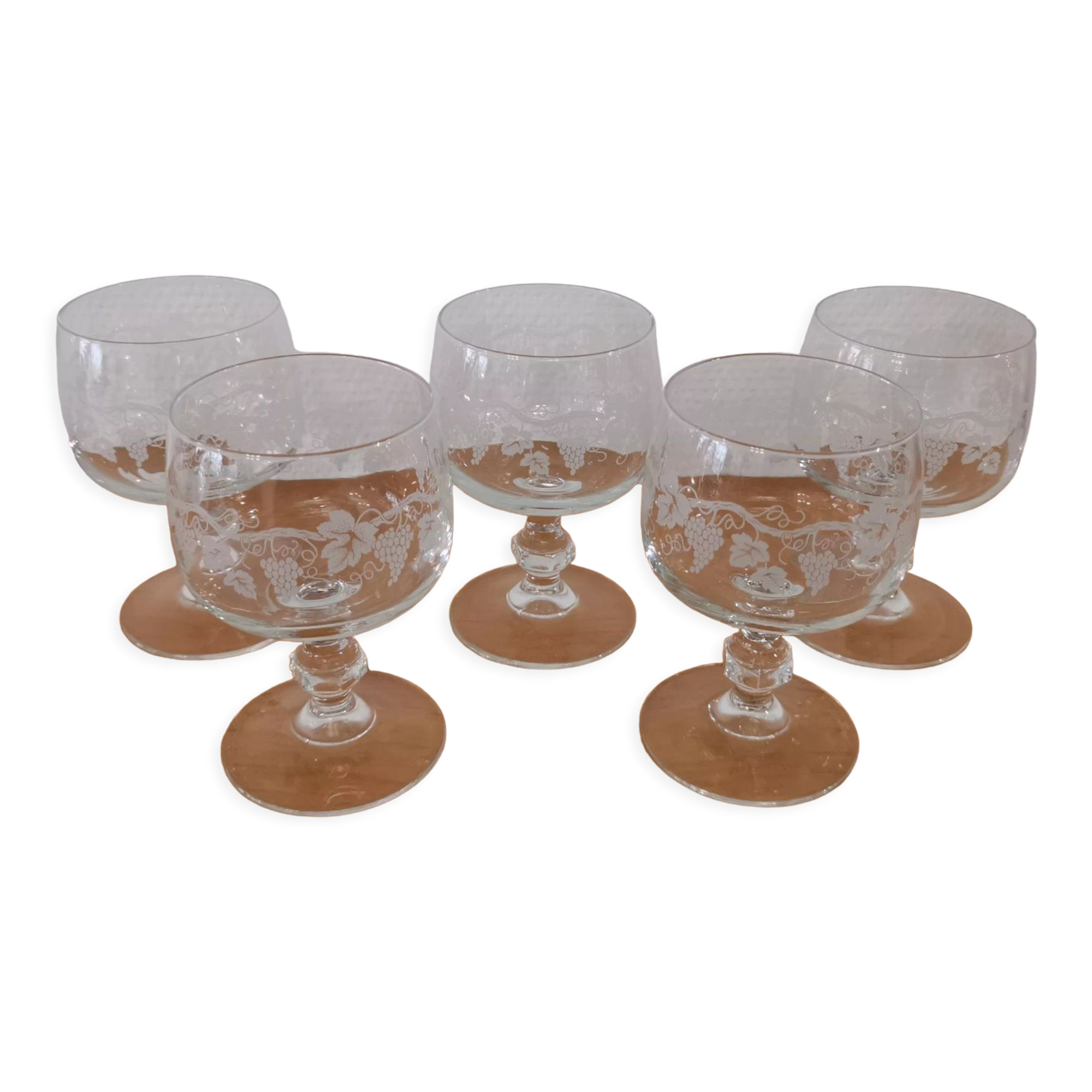 Set of 5 water glasses on feet, grape decoration and Luminarc vine shoot
