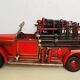 Camion de pompiers en tôle peinte