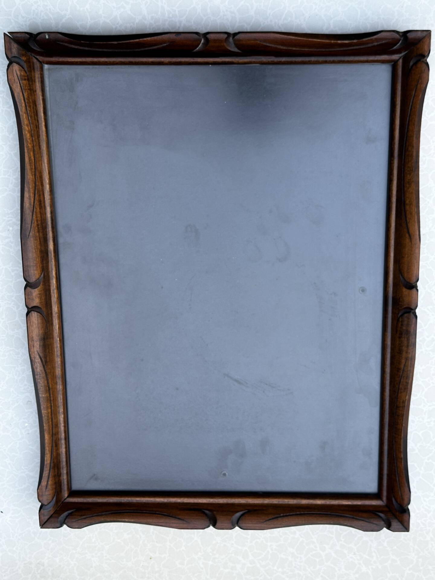 Cadre photo vintage Mid-Century en bois sculpté – 30 × 40 cm