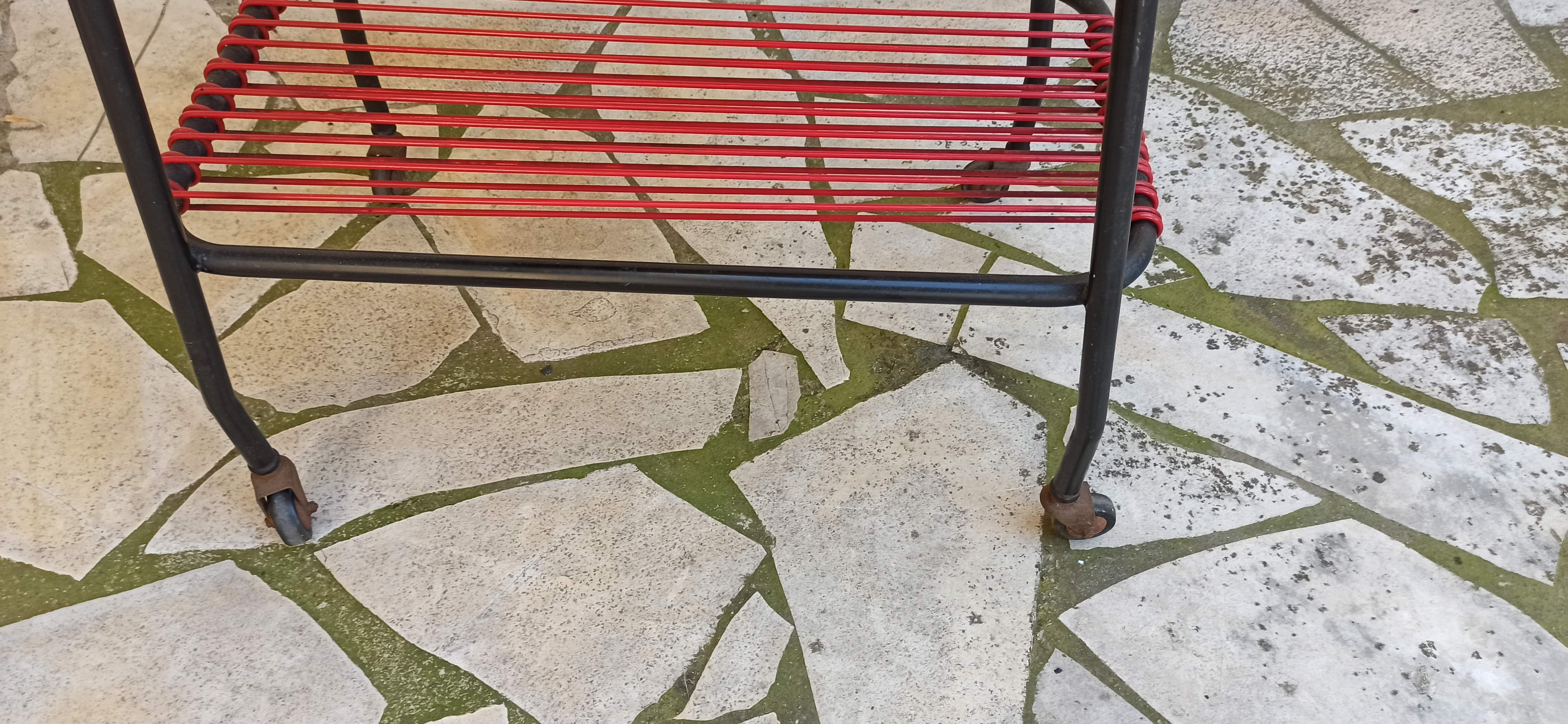 Vintage TV table "scoubidou"