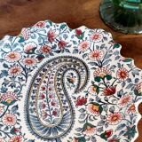 Gien earthenware plate – Floral paisley pattern – Scalloped edge