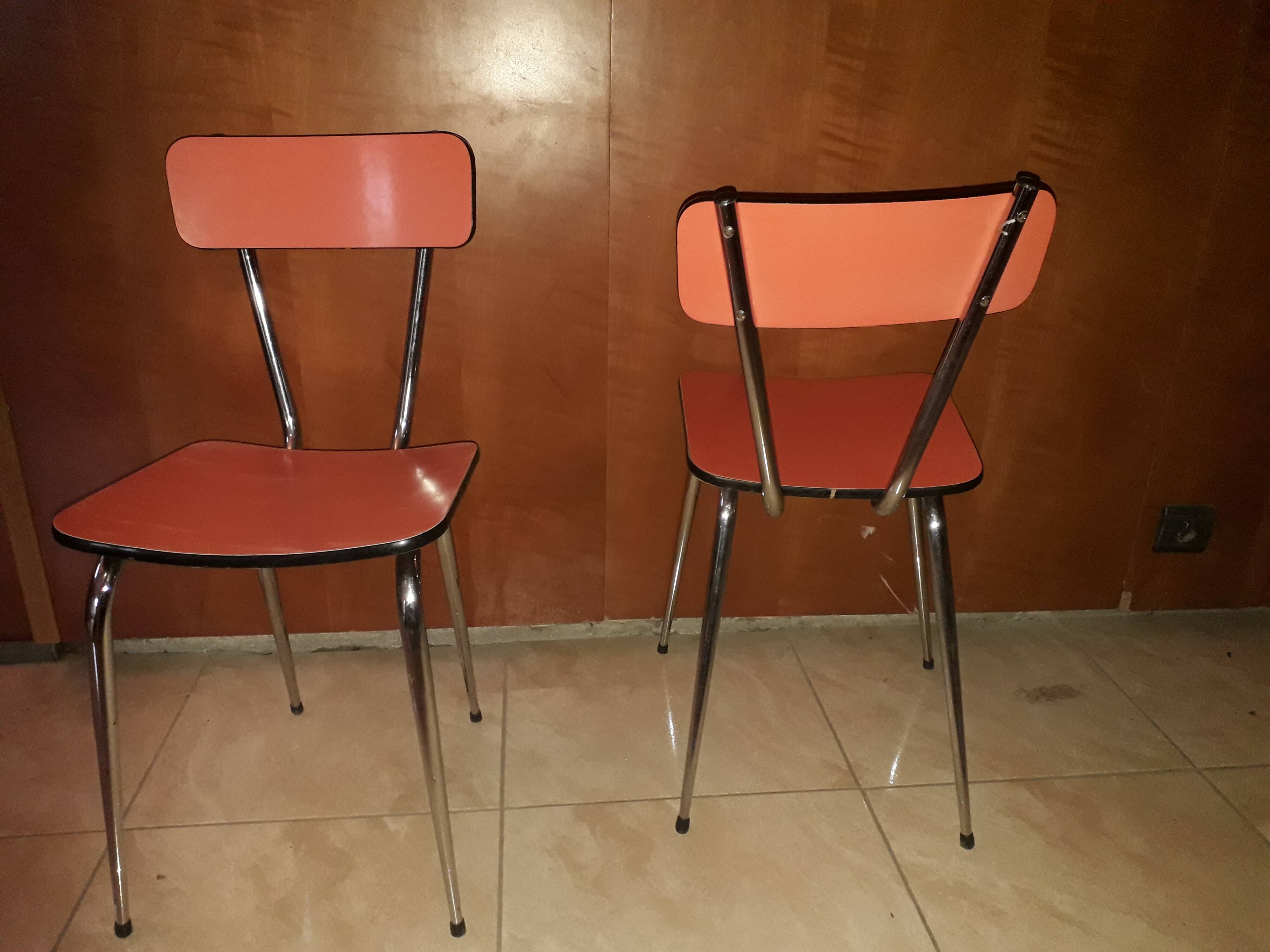Paire de chaises en formica rouge pastel vintage