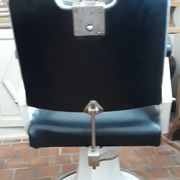 Fauteuil de coiffeur - barbier " AFOC " - 1ère moitié XXe
