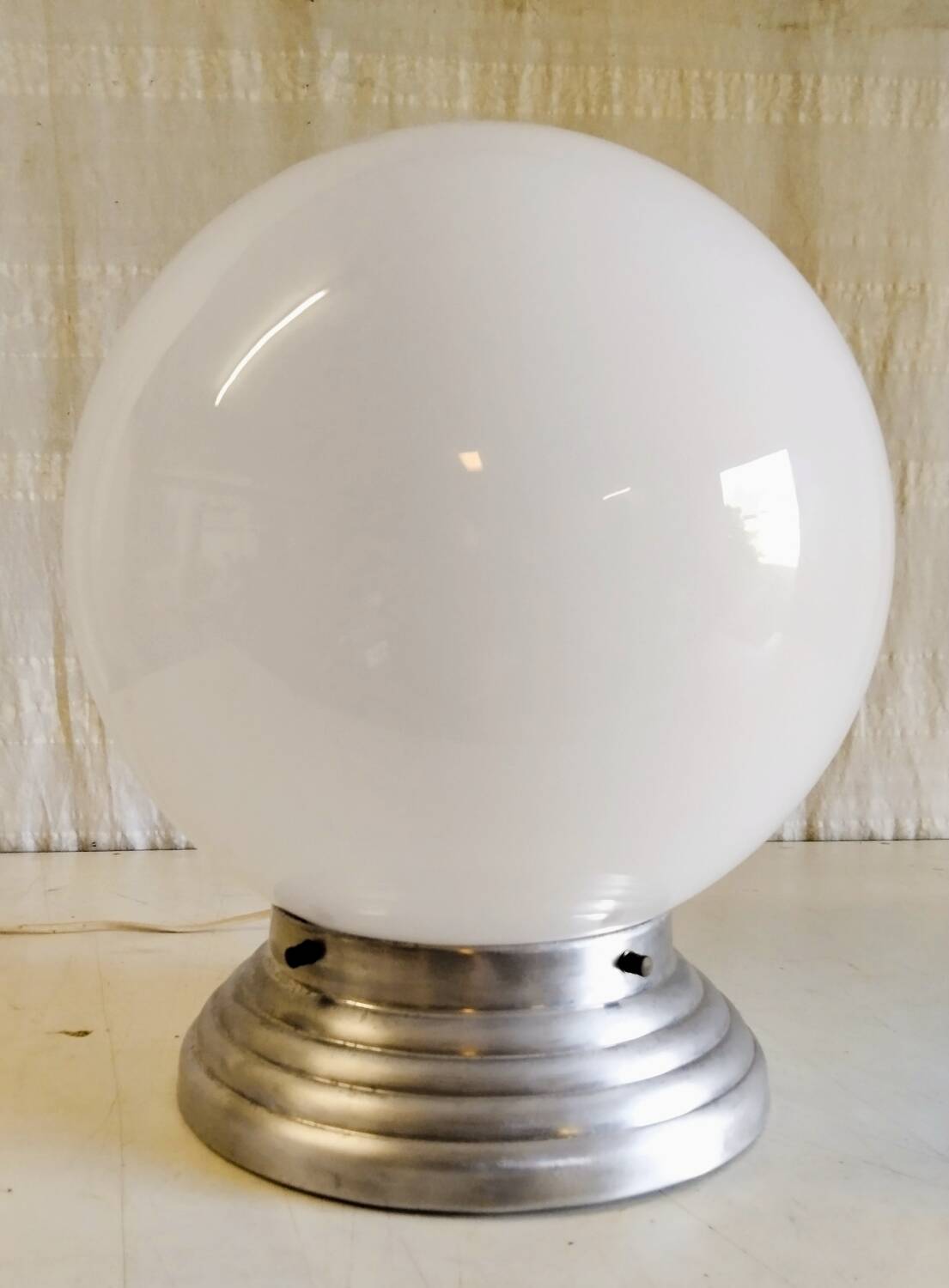Table lamp globe opaline XXL diameter 30 cm - mid 20th century