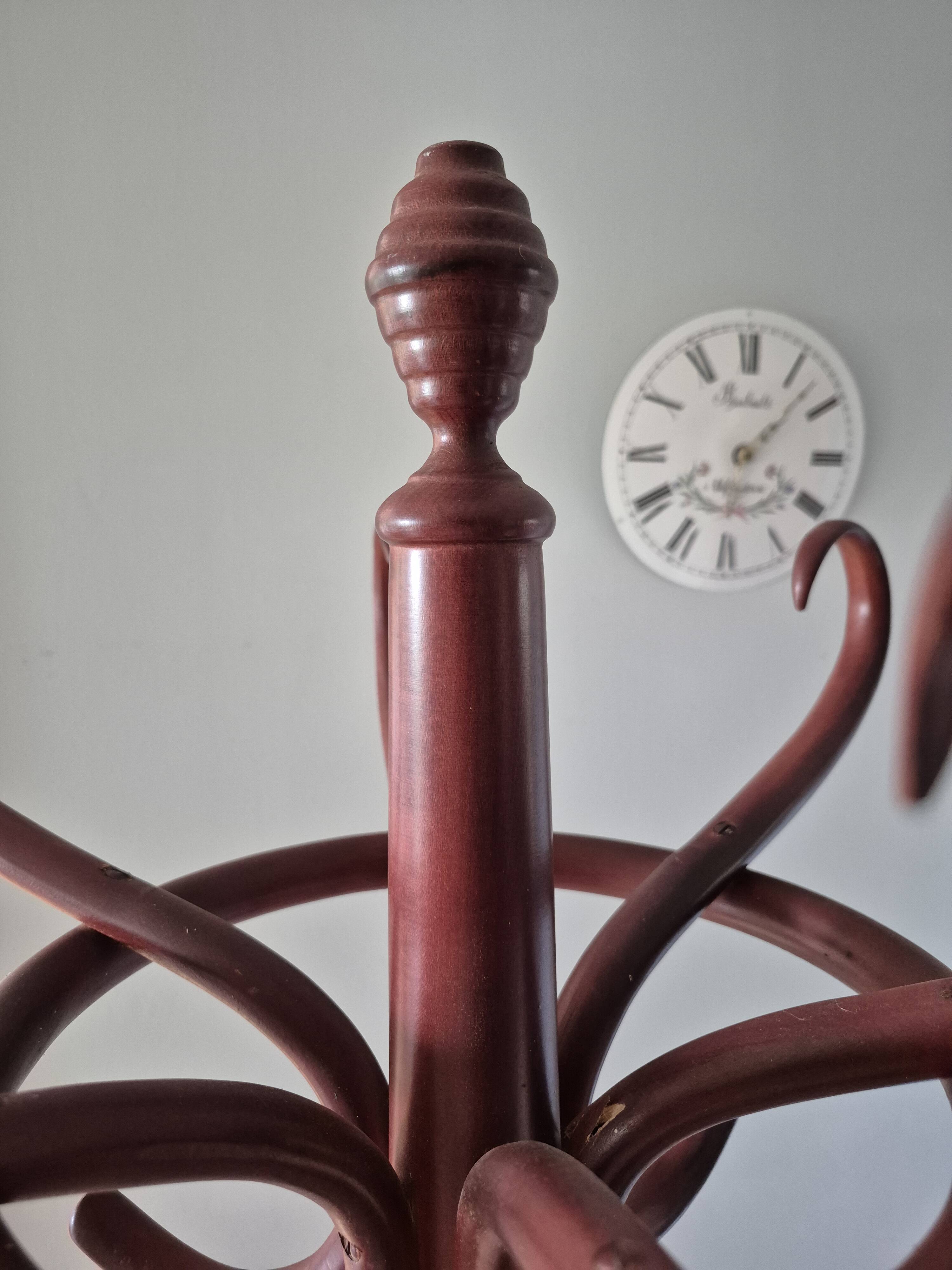 Parrot coat rack in turned wood