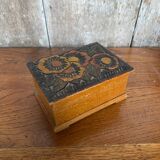 Ancienne Boite À Bijoux En Bois Sculpté Décor Fleurs Vintage