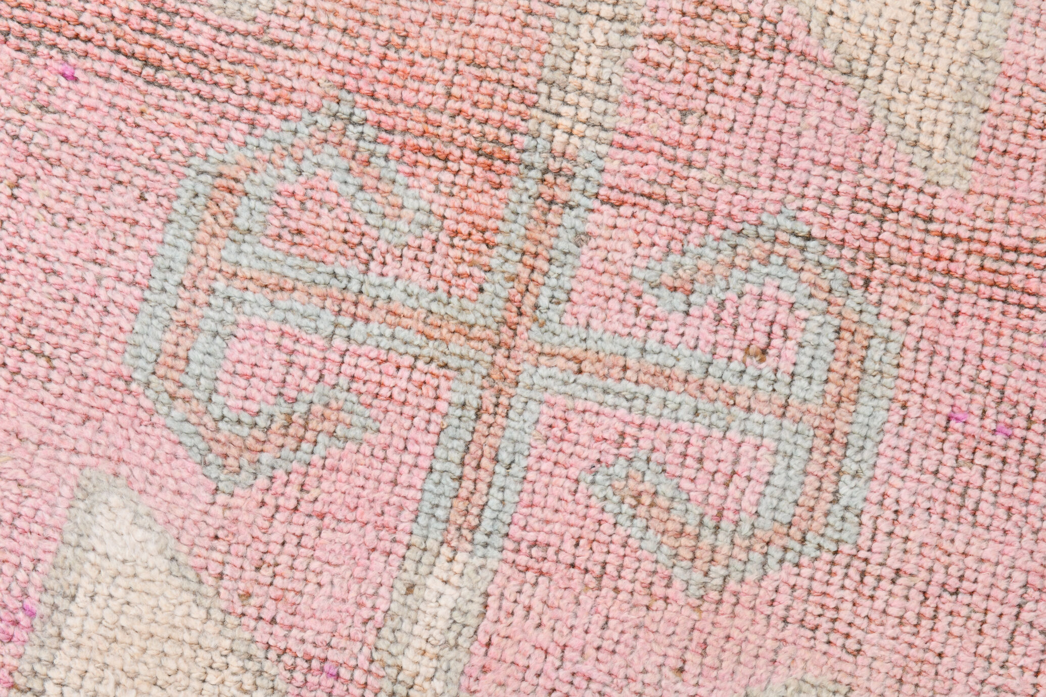 3x11 pale pink vintage runner rug 104x328cm