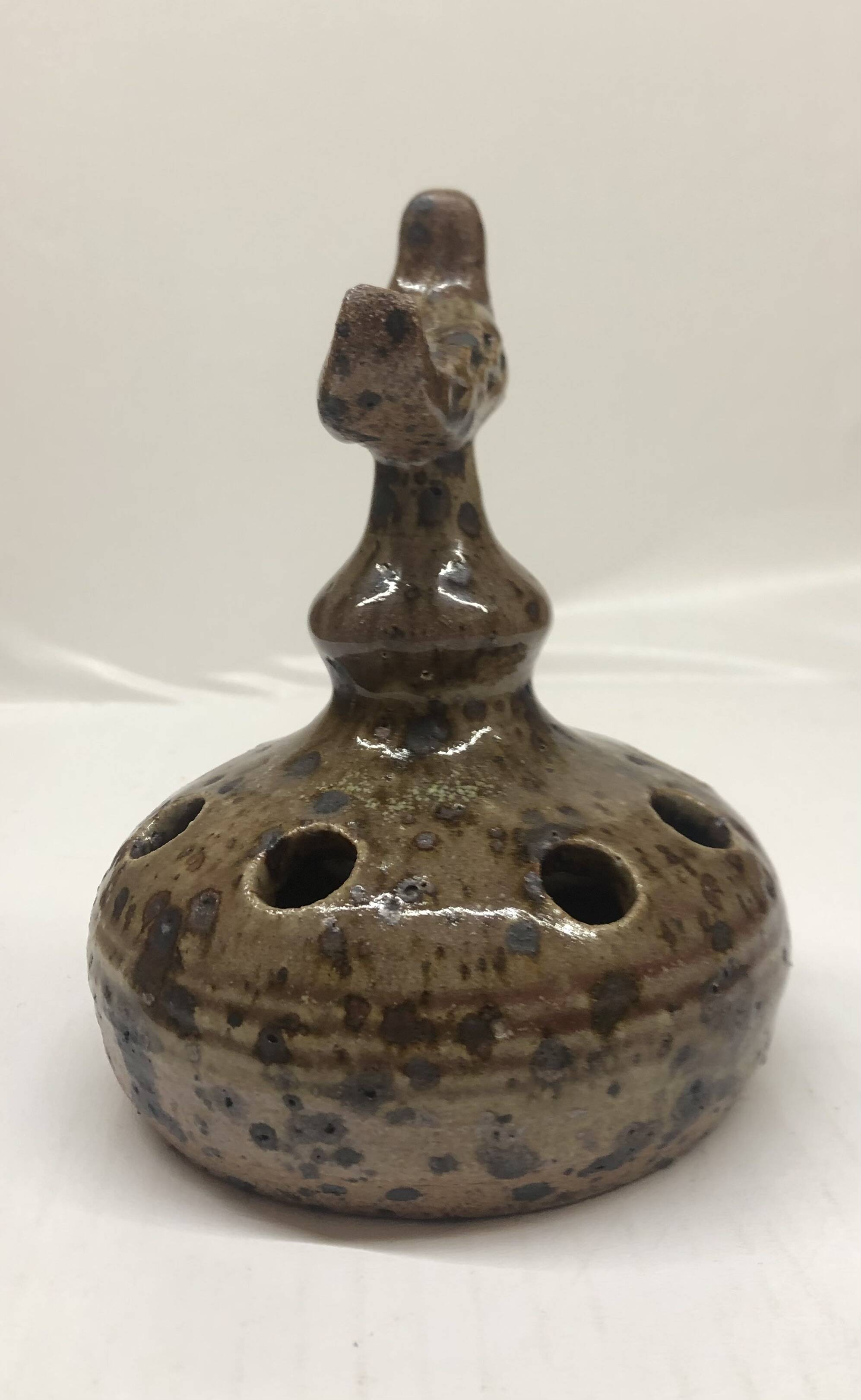 Vase en grès pyrité zoomorphe