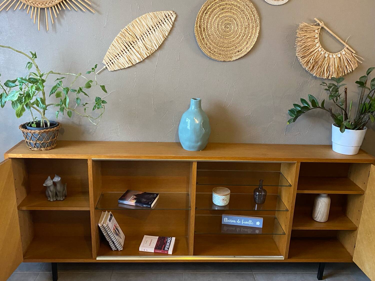 Vintage sideboard (shallow)