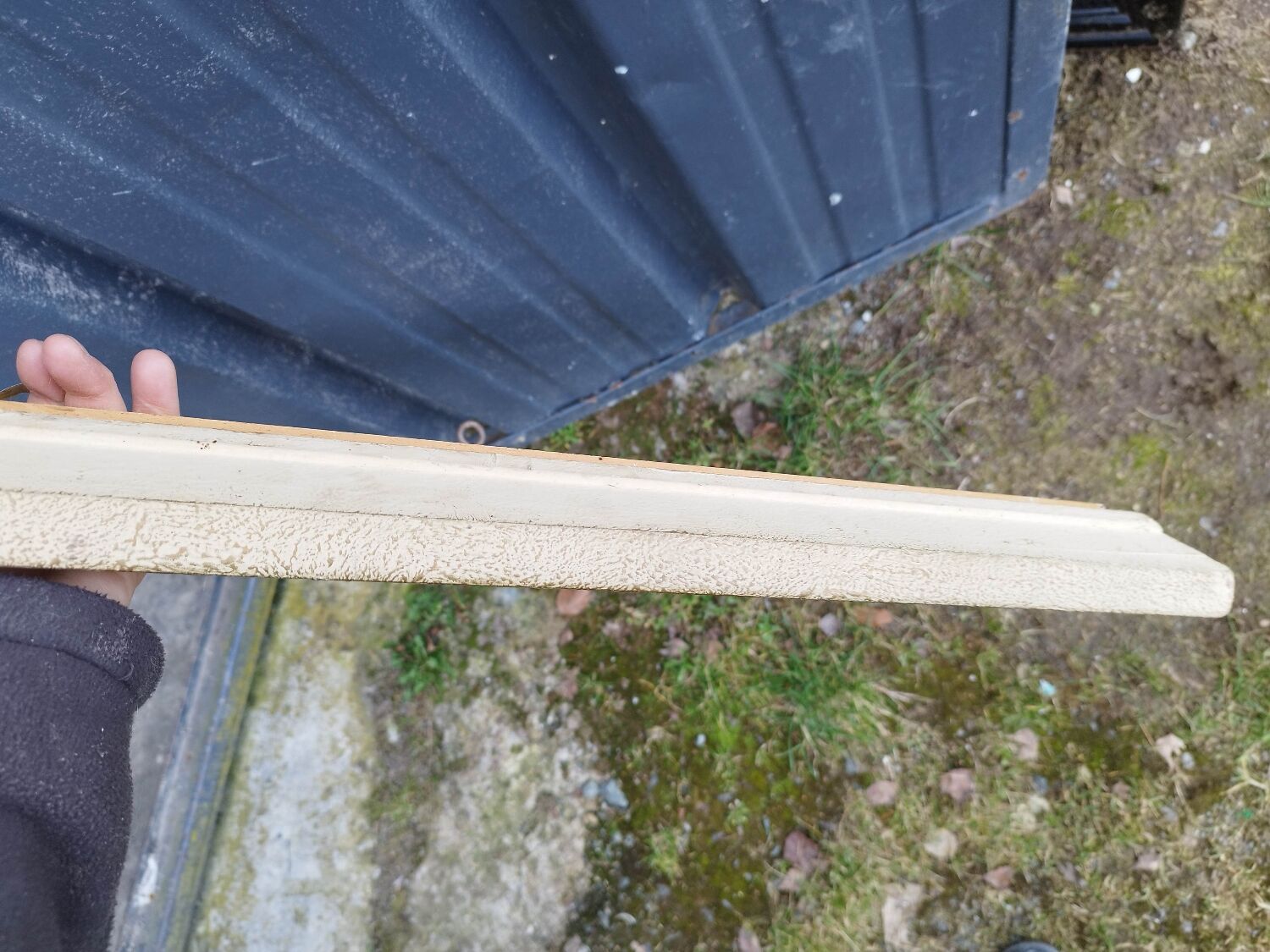 Old frame in gilded beige wood, 59x46 cm