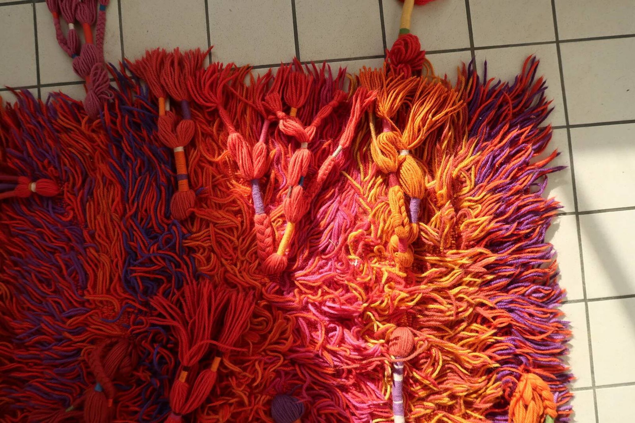 Vintage Swedish Rya rug, abstract colour field “Sunset”, c. 1960s — 150 × 220 cm — 1C1282