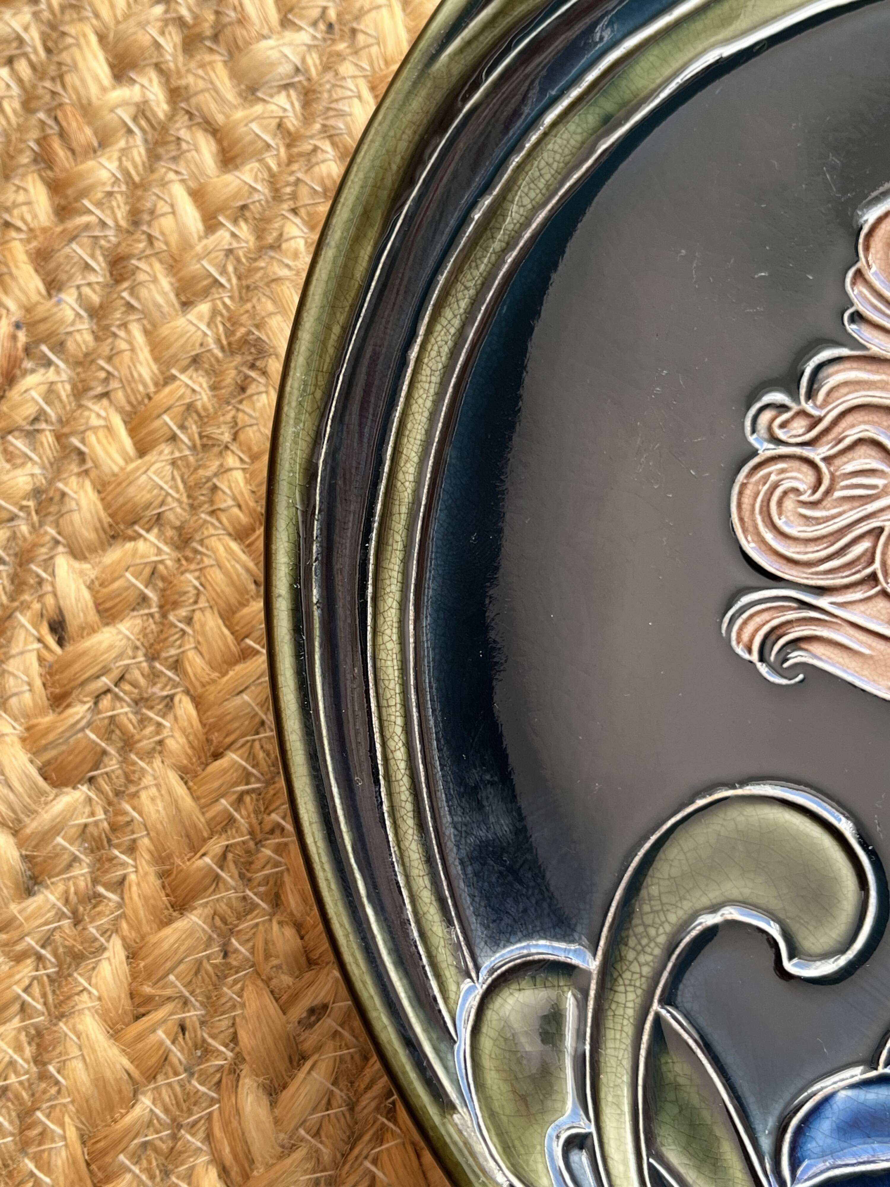 Majolica plate Art Nouveau