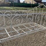 Iron bed
