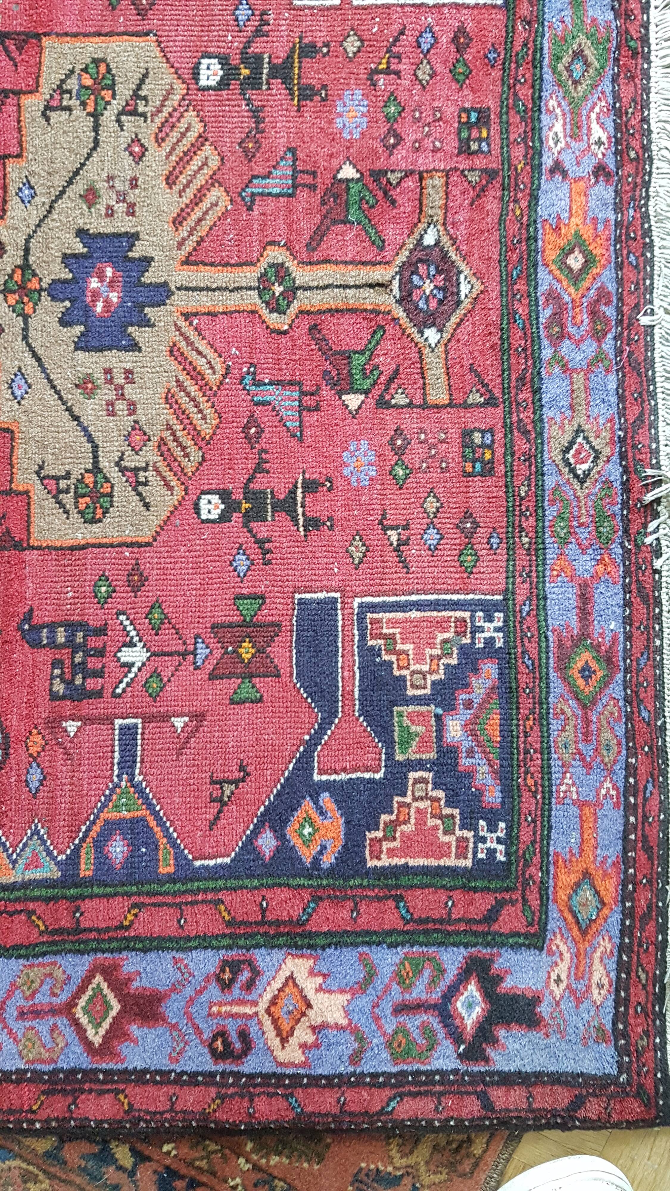 Oriental carpet 127 x 207 cm