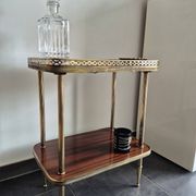 Desserte / Petite table d'appoint plaquage acajou et laiton mid century