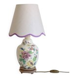 Ceramic lamp with low scalloped shade