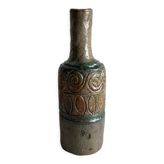 Ceramic bottle