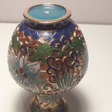 Small partitioned chinese vase
