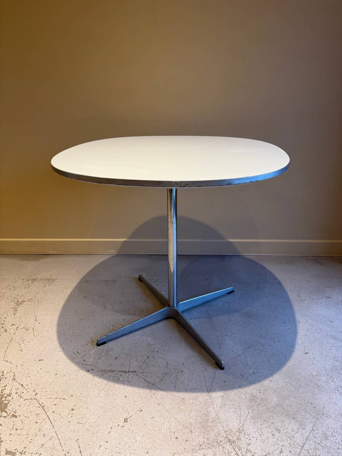 Elliptical Table Piet Hein, Fritz Hansen