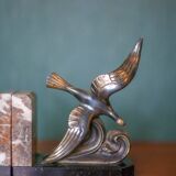 Pair of art deco seagull bookends in regulates and marble, bookcase, desk
