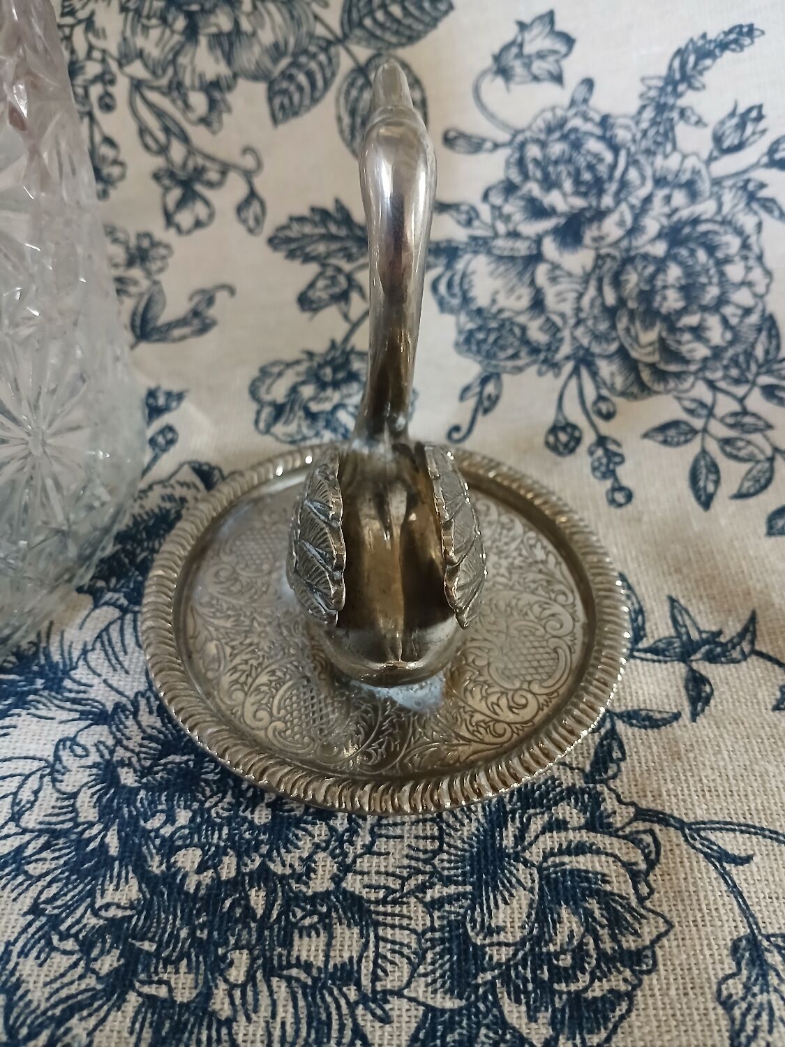 Antique candy dish/biscuit bucket