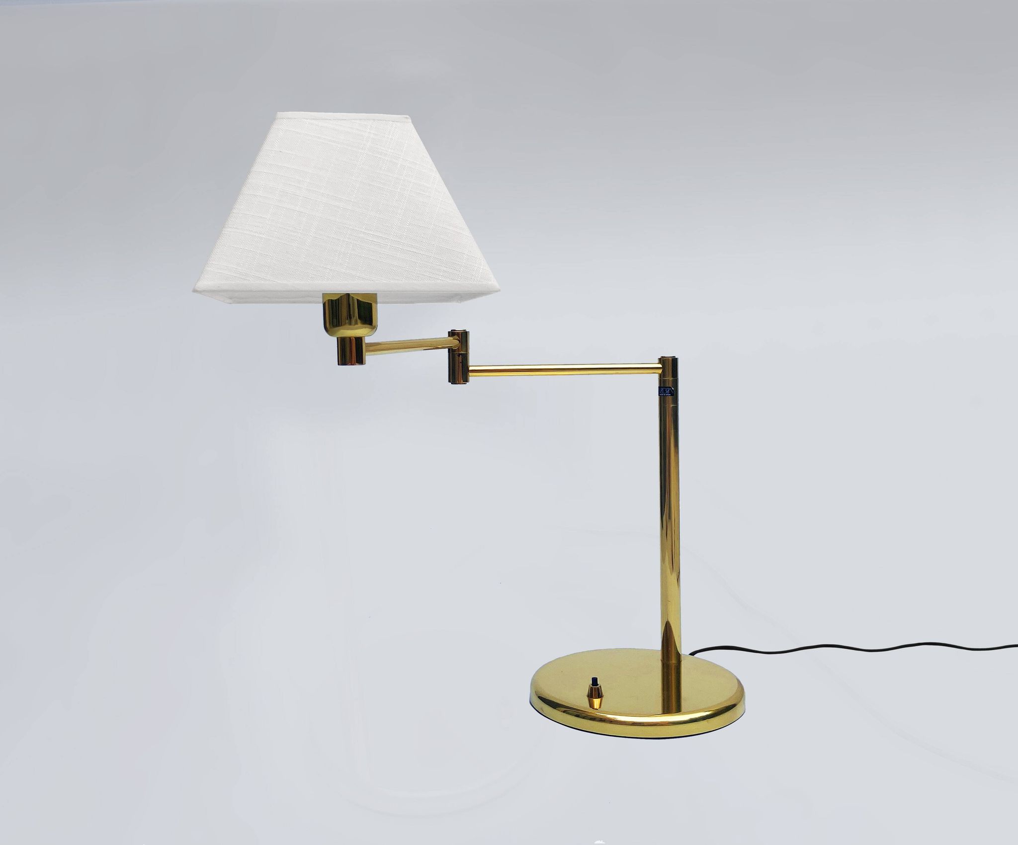 Vibia Swing table lamp