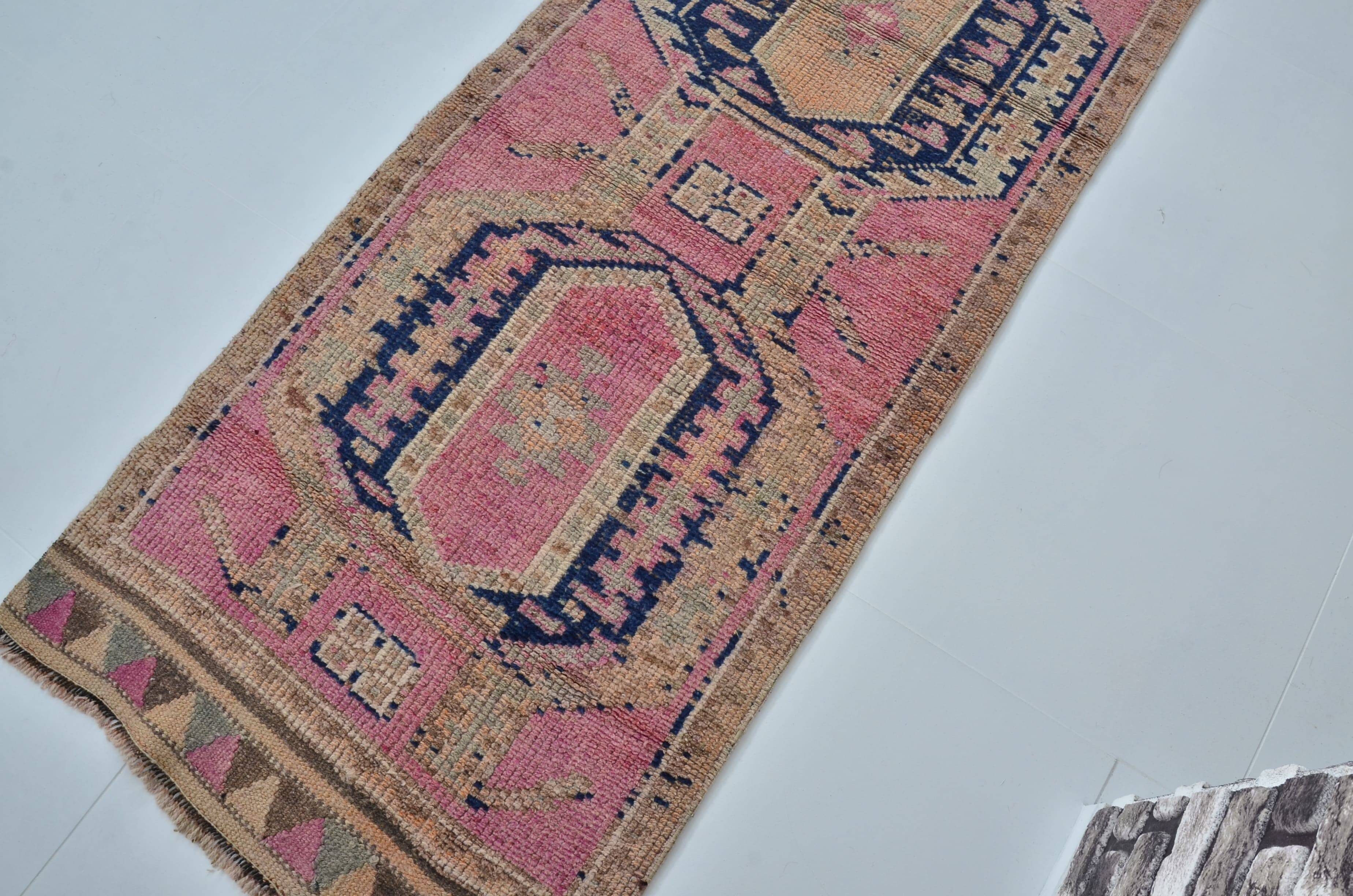 Vintage Anatolian rUNNER rUG