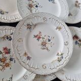Lot de 9 assiettes anciennes en porcelaine de Sarreguemines, XIXe siècle, s