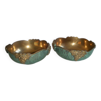 2 metal cups with grape decor